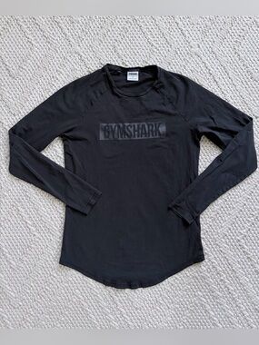 Gymshark Black on Black Long Sleeve Logo Performance Tee Shirt Mens SMALL EUC